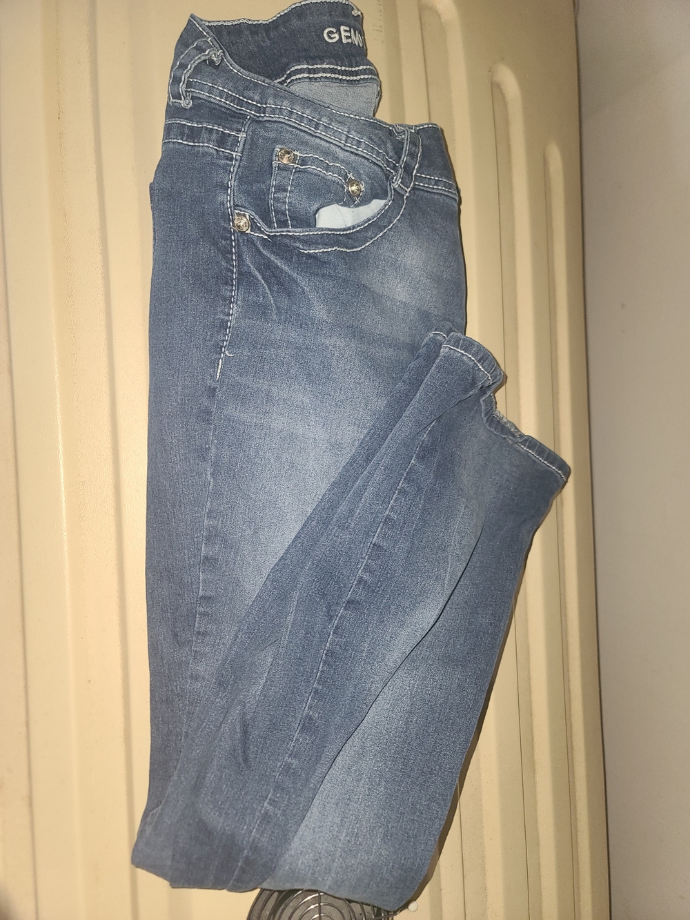 Women's Skinny Stretch Jeans in Light Blue Wash